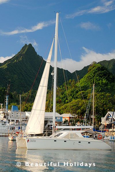 picture of avarua harbour